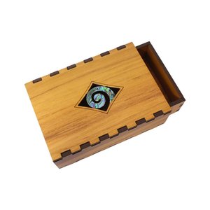 Giftboxes: Paua Koru