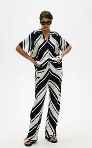 Kinney Luisa Shirt - Classic Chevron (Size XS)