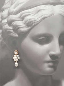 Crystal and Cord Lishara - Hand Beaded stud and freshwater pearl beads flower earrings