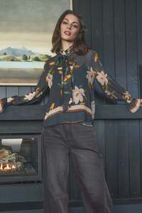Cooper A Vintage Top Blouse