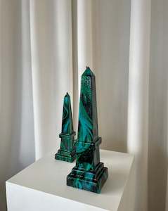 Obelisk candle - Malachite Green and Black
