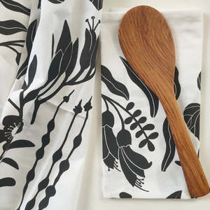 Dining And Tableware 1: NZ Native Flower Napkins
