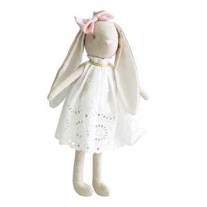 Mummy Broderie Bunny