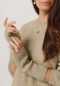 Accessories 2: Merinomink - Handwarmers