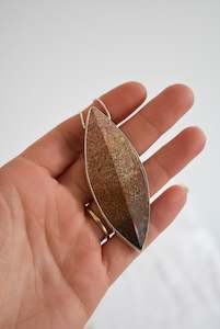 Bob Wyber Contemporary Nz Jewellery Artist: Fossilized coral set in silver snake chain necklace