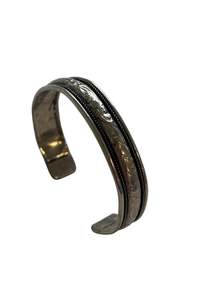 Regal inspired arm band