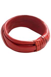 Frontpage: Chunky red leather bangle