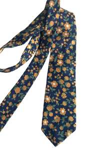 Mens: Blue + beige flowers tie