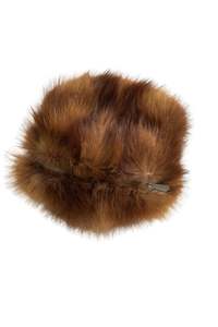 Frontpage: Fur zipper pouch