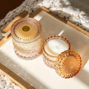 Aromatherapy Candles: The SOi Co Shimmer Candle - Sparkling Vanilla
