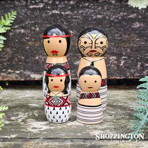 Maori Whanau Peg Dolls