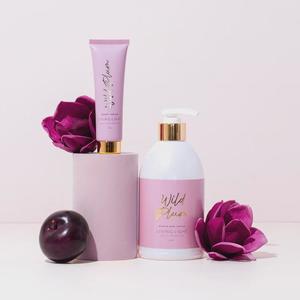 Health Wellbeing: Living Light Body Lotion / Wild Plum