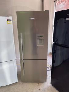 Fisher & Paykel 403l ActiveSmart S/S Fridge-Freezer with Dispenser - Zone