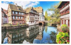Showpiece 4000 Piece Puzzle: Strasbourg, Petite France - 4000 Piece Jigsaw Puzzle