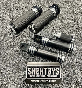 Handlebars: Harley Billet Peg and Grip Set