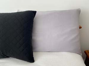 Silk Pillow Cases: Silk Pillow Case - Lavender