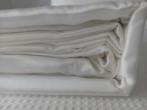 Silk Sheets: Silk Sheets - White