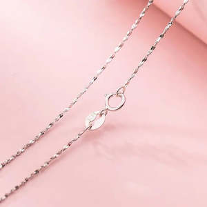 Necklaces: Exquisite .925 Sterling Silver Gypsophila Necklace