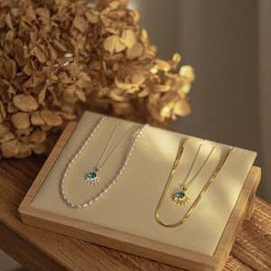 Display Stands: Necklace Display Stand Raised