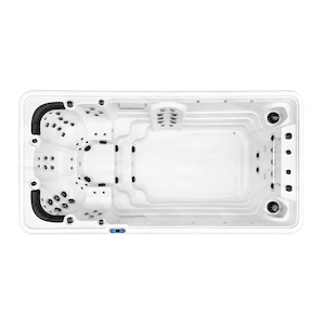 Swim Spas: X655D Swim (With Free 9.2kw External Heat pump)