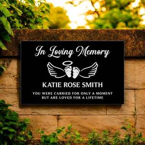 In Loving Memory: Memorial Plaque Baby (Indoor & Outdoor)