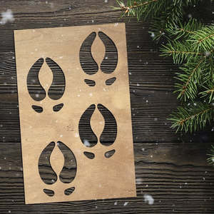Christmas: Reindeer Footprint Stencil