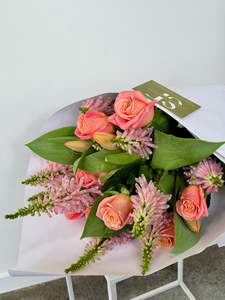 Bouquets: Sweet Rose Bunch