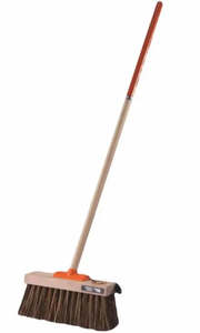 Cleaning Supplies: Matthews Yard Broom