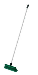 Matthews Deluxe Outdoor Broom