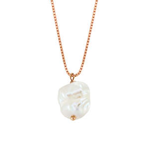 Simply Italian Delicata Collection: Small Baroque Pearl Pendant