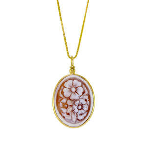 Oval Flower Cameo Pendant - Gold