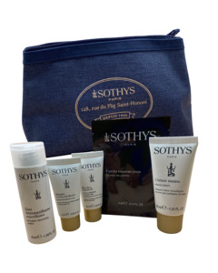 All: Travel Pack - Airport