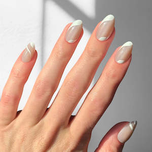 Press On Nails: Silken Cats Eye - Almond Sustainable Nails