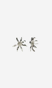 The Gift Guide: Meadowlark | Daisy Earrings Medium - Silver