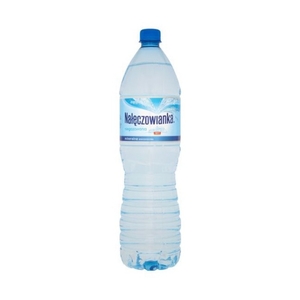 CLEARANCE - Mineral Sparkling Water Naleczowianka Nestle 1.5L