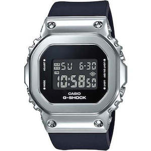 Cosio Baby G: G-Shock Ladies Watch GMS5600-1D