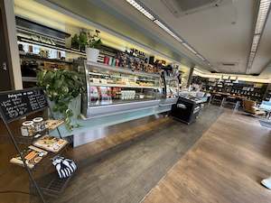 Kawarau Village: Lake Counter Cafe & Deli