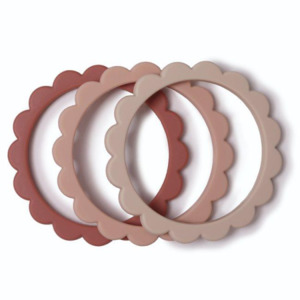 Mushie: Mushie - Teething Bracelet Flower