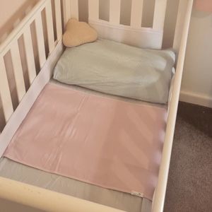 Nursery: Brolly Sheets - Cot Pad with Wings