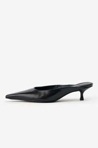 Alias Mae Geneva Heel - Black Crinkle