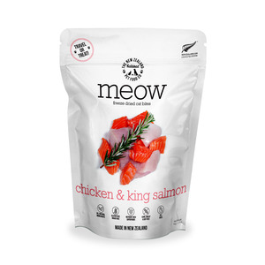 The New Zealand Natural Pet Food Co: Meow | Freeze Dried Cat Bites Chicken & King Salmon