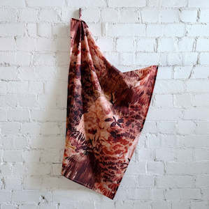 Bianca Lorenne Tea Towel | Floresta Merlot