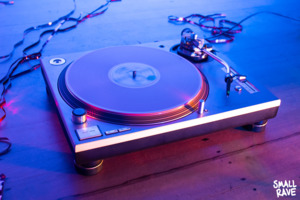 DJ Gear Hire - Technics SL-1200 Mk5 Turntable