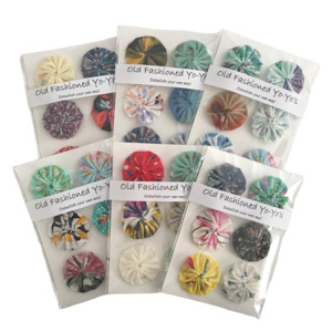 Old Fashioned Yo-Yo Embellishments – (6 pieces)
