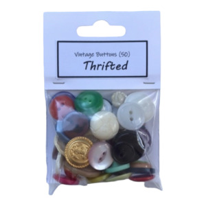 Thrifted Vintage Buttons – ‘Rainbow’ (50 pieces)