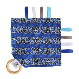 Hello Little One: Taggy Lovey – ‘Tangaroa Whakamautai’ (Sensory Soother)