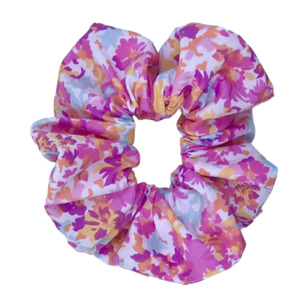 The Hair Edit: Large Scrunchie – ‘Emma’