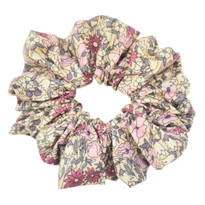 The Hair Edit: XL Scrunchie – ‘Maisie’