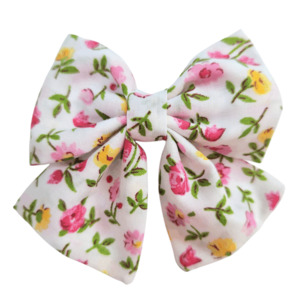 Products: Mini Hair Bow ‘Hazel’