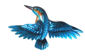 Souvenirs: Kingfisher in Flight - Metal Wall Hanging